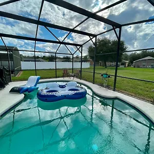  Holiday home Grand Family House With Private Pool Near Disney Parks